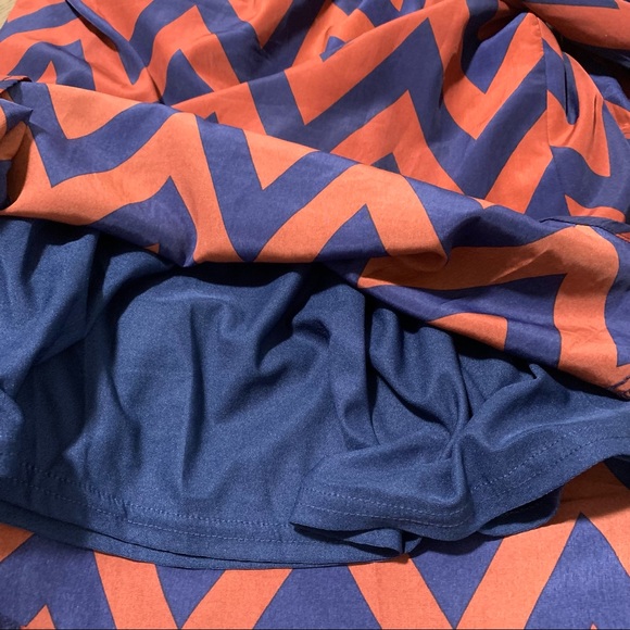 CHARMING CHARLIE Chevron Patterned Strappy Back Long Sleeve Straight Dress Small - Picture 9 of 13